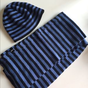 🆓Scarf and hat (FREE if bundle)